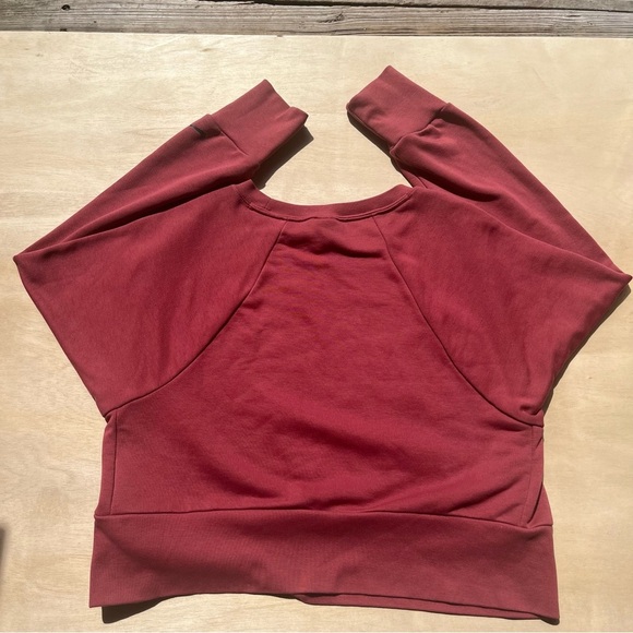 Red Nike Cropped Crewneck Hoodie Drop Shoulder Comfy Casual Baggy Dri-Fit Medium - Picture 4 of 7